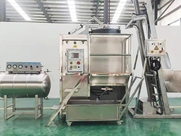 五金行業(yè)溶劑回收機(jī)客戶(hù)案例